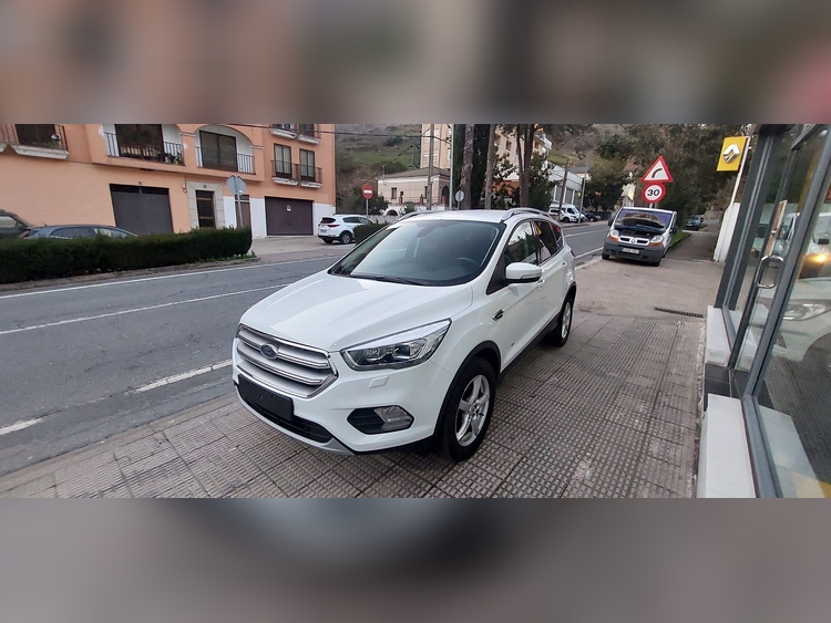 Ford Kuga 150cv 4x4 foto 13